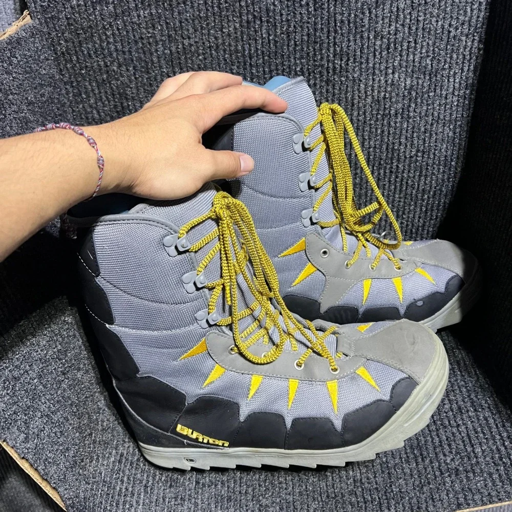 Vintage Burton Moto Snowboard Boots Mens 12 Grey Yellow Lace Up Winter Sport